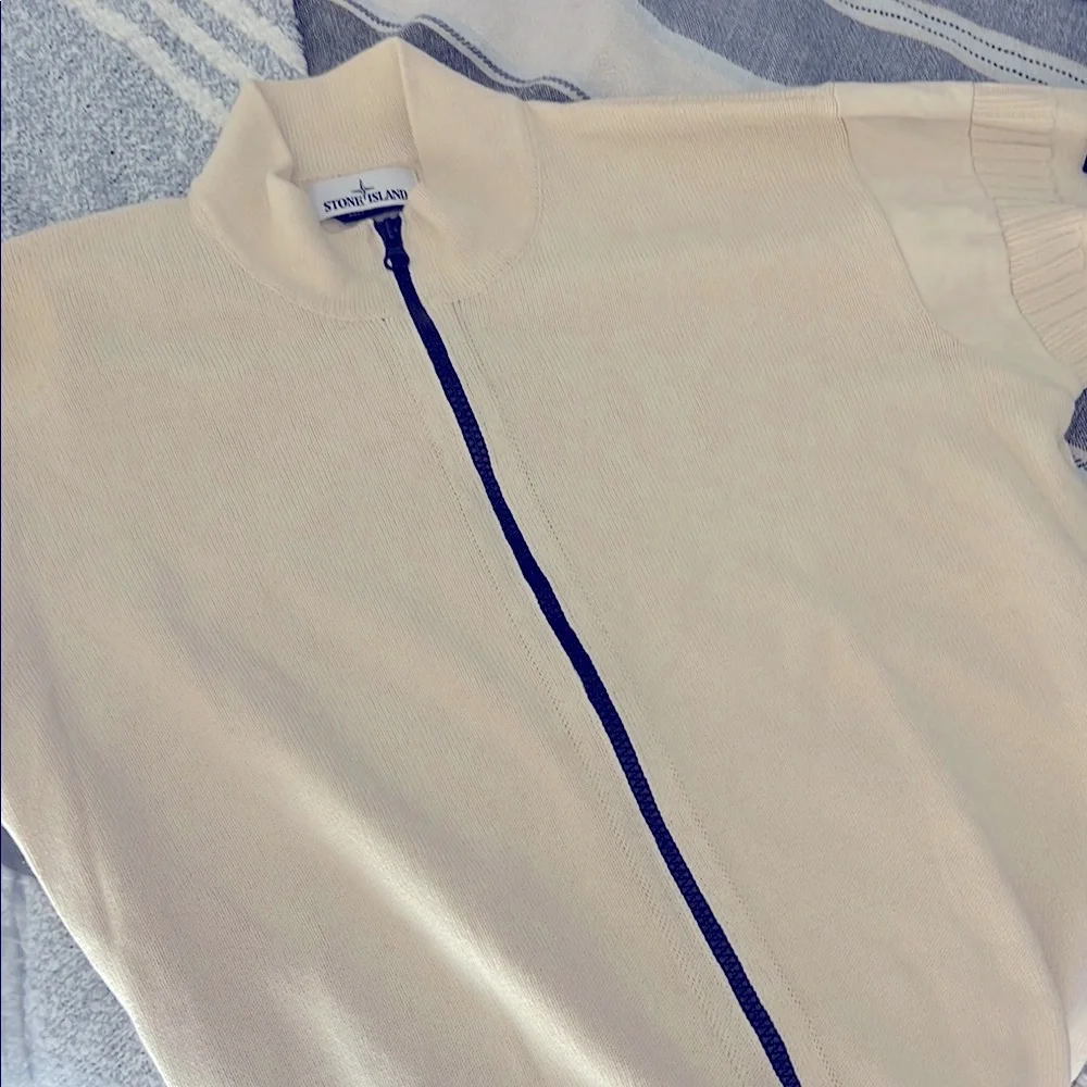 Stone Island Cream Sweater for Men - Picture 3 of 3